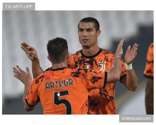 C罗连续强强对话主导进攻，跑位撕开防线效率凸显