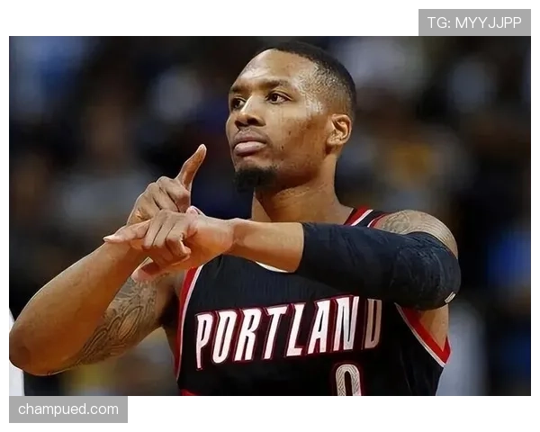 利拉德休赛期还在凌晨四点练投篮，这人是真不用睡觉？